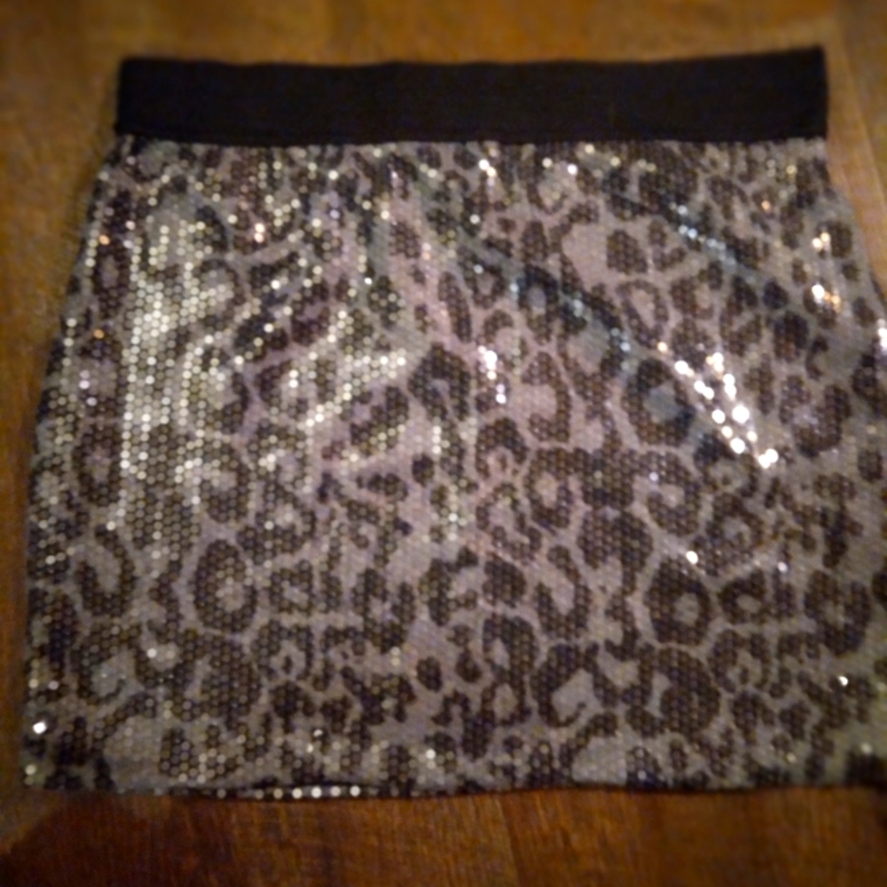 Sequins mini skirt